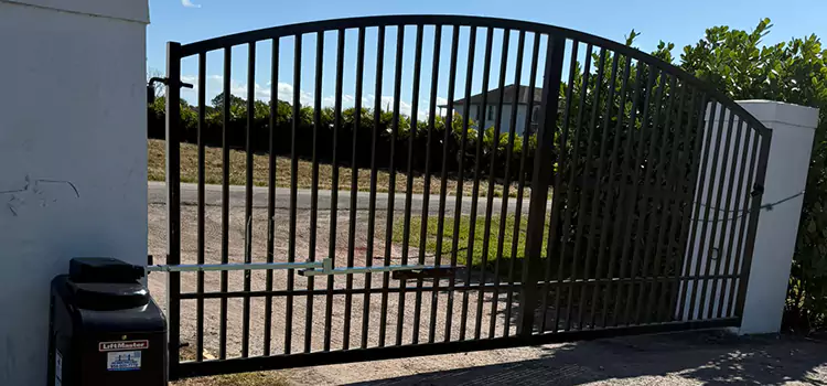 Driveway Fence Repair Channelview